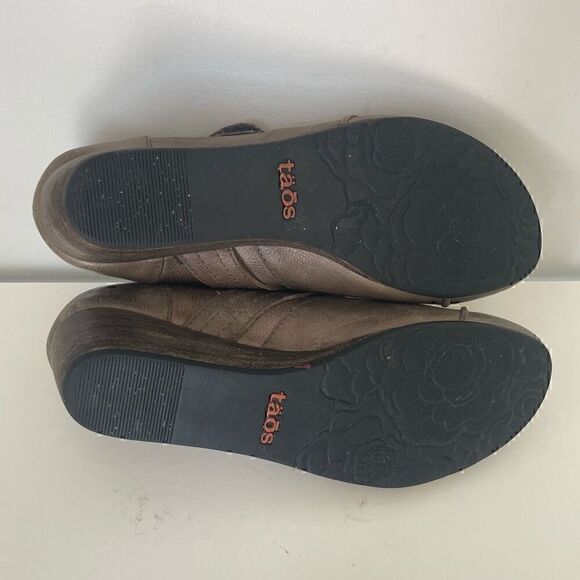 Taos Wedge Shoes Booties Size 9 Tan Leather Casual Slip On Comfort SPLURGE - Picture 9 of 11